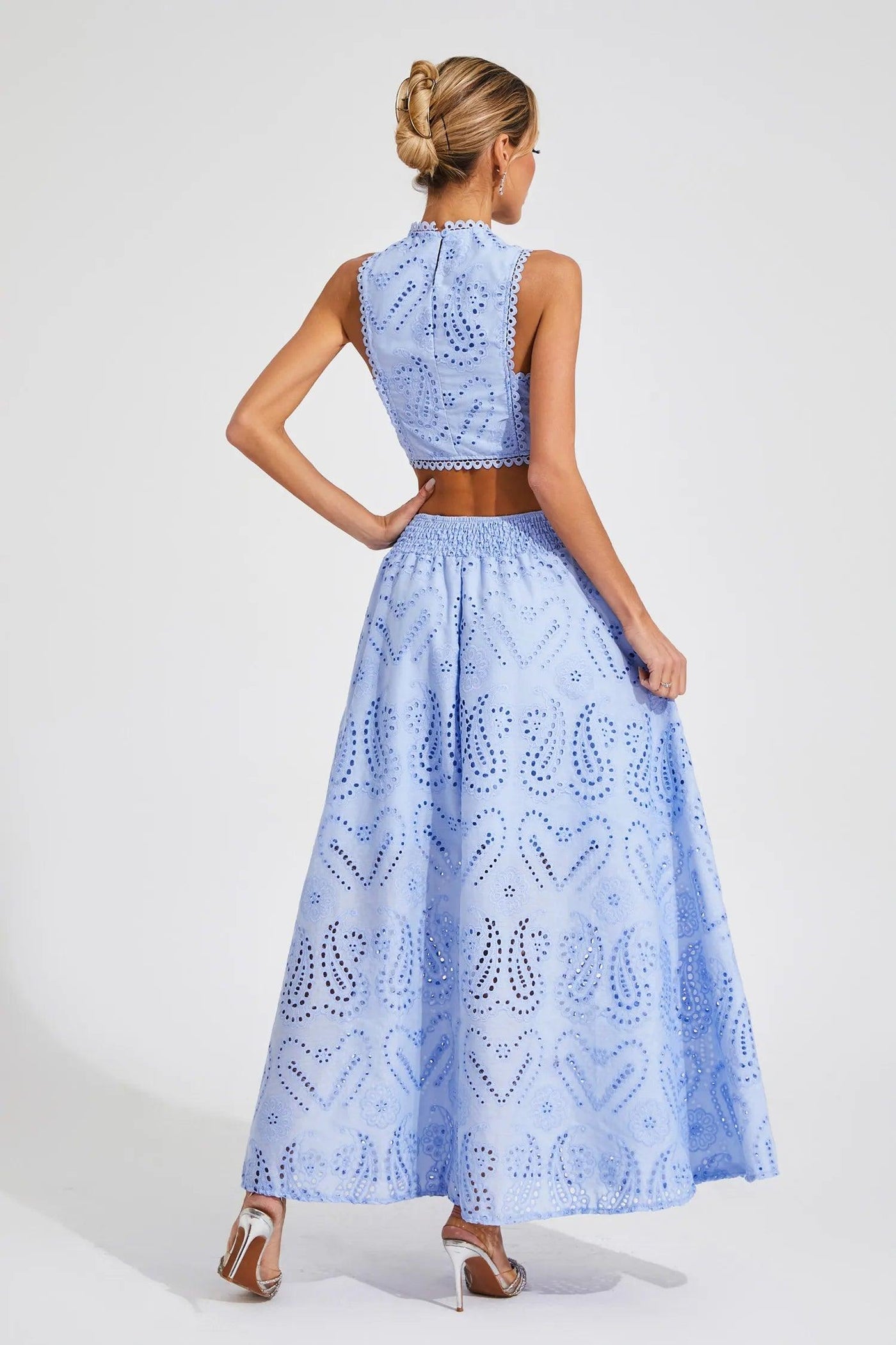 Halia Blue Embroider Sleeveless Set
