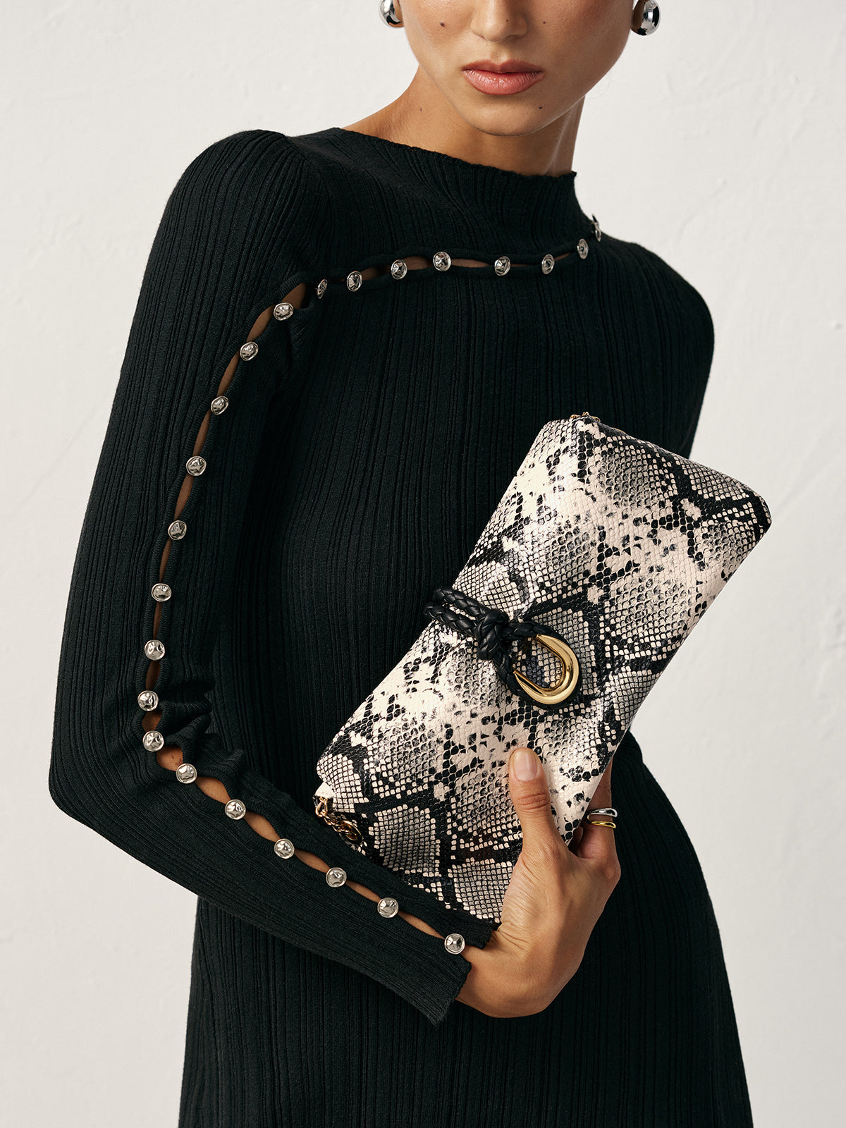 Snakeskin Patterned Chain Shoulder Bag