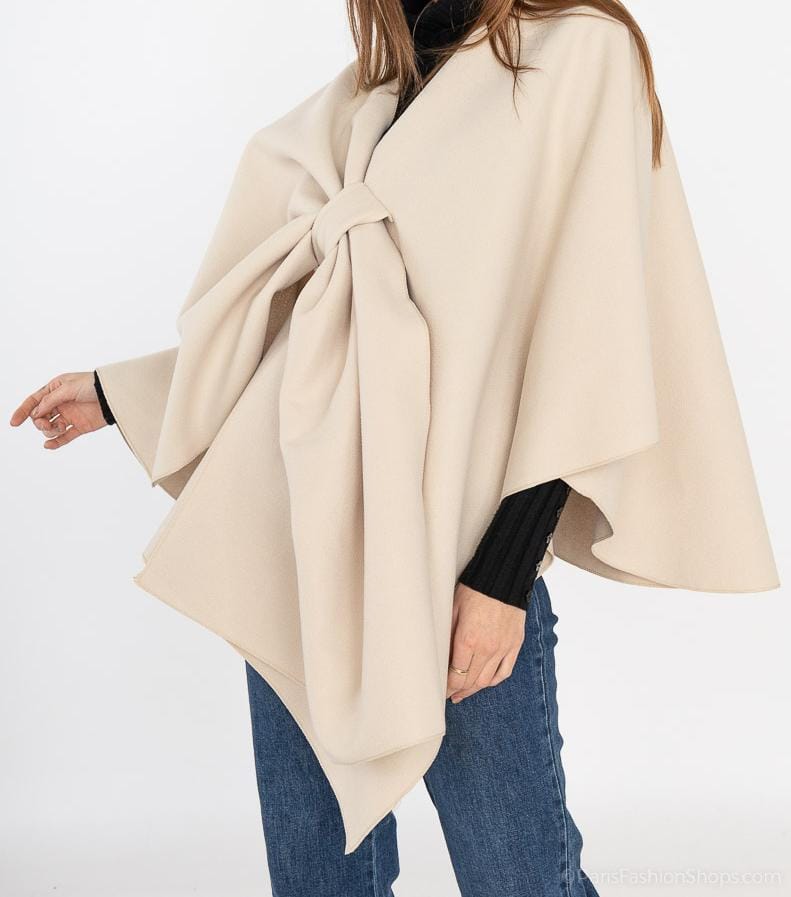 Poncho with bow
