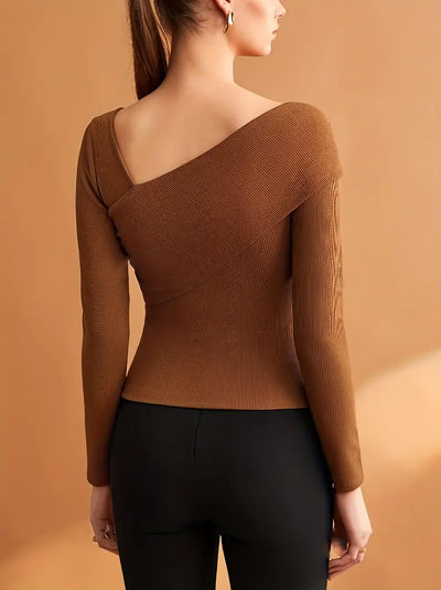 Long sleeve top Chic asymmetrical neckline