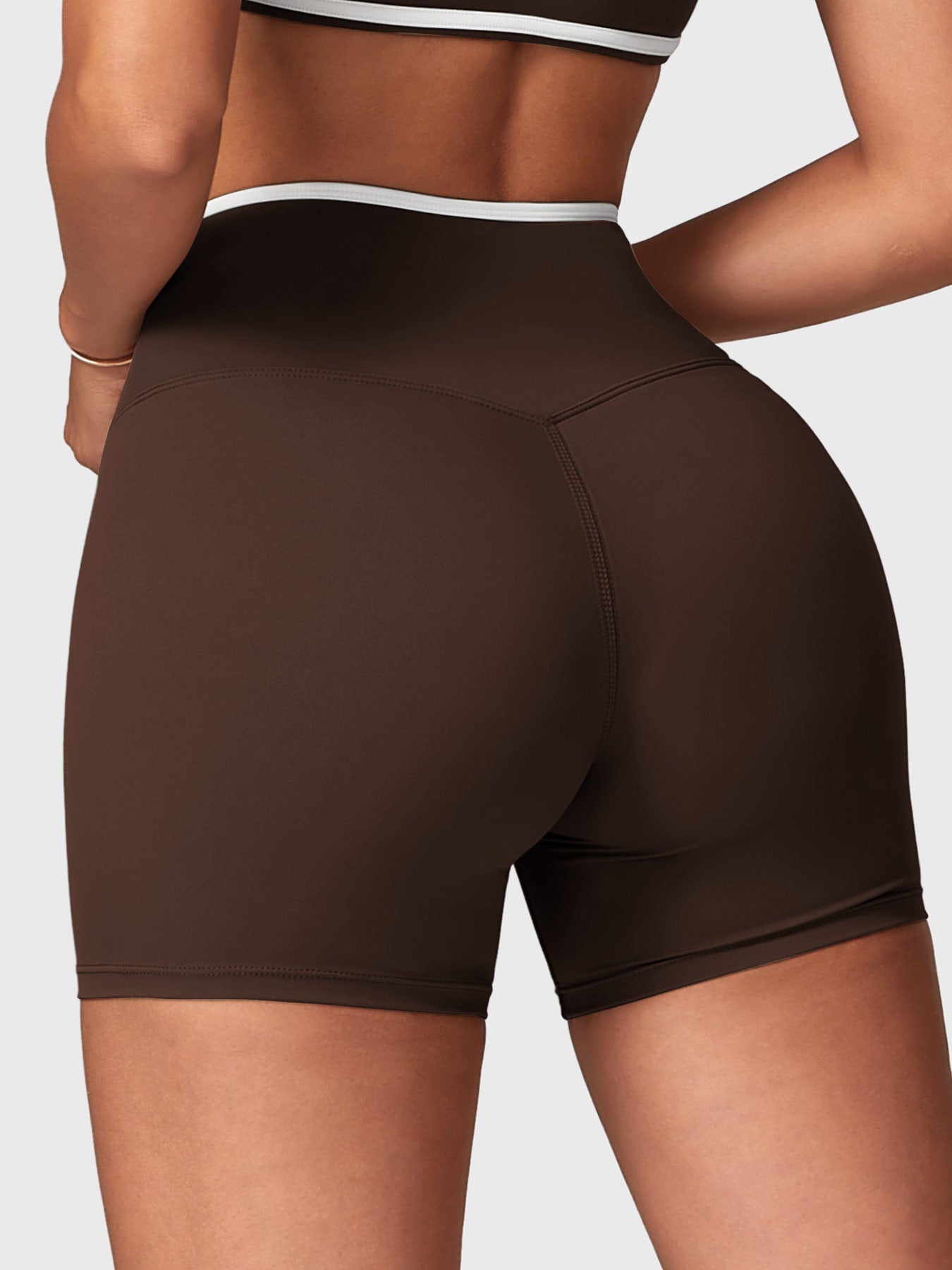 Yeoreo Alberta Contrast Trim Shorts